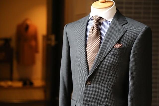 moda abito saro uomo